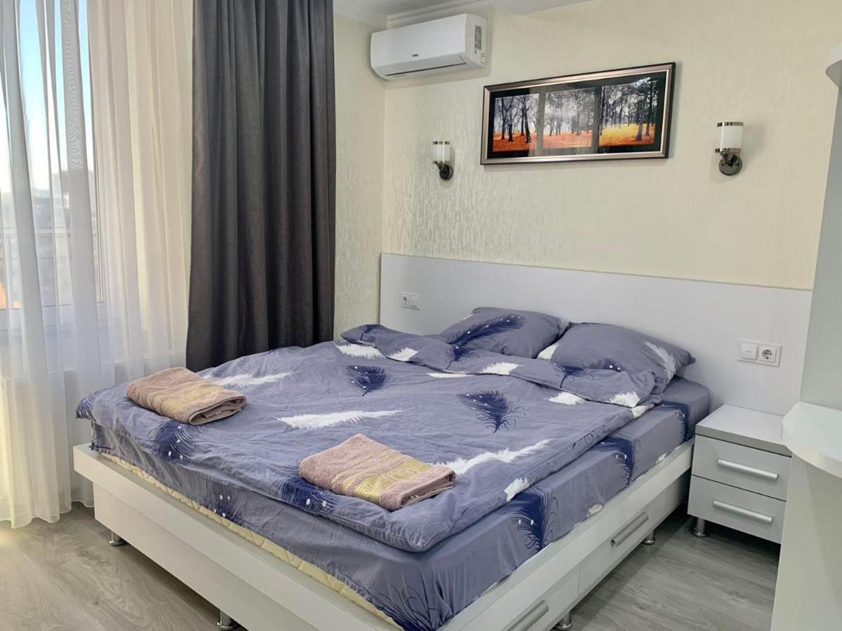 Apartament On Lev Tolstoi 43B! Apartment Chisinau Bagian luar foto